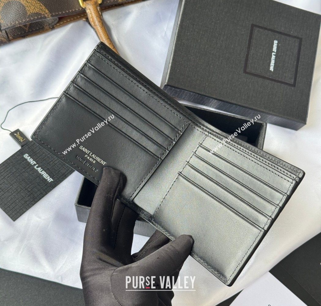 Saint Laurent Mens Tiny Cassandre Eastwest Wallet in Crocodile Embossed Leather Black/Silver 2026 607727 (YY-260119095)