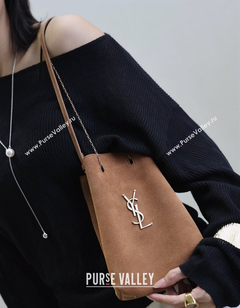 Saint Laurent Pochon Bucket Bag in Suede Caramel 2025 801070 (YY-260119101)