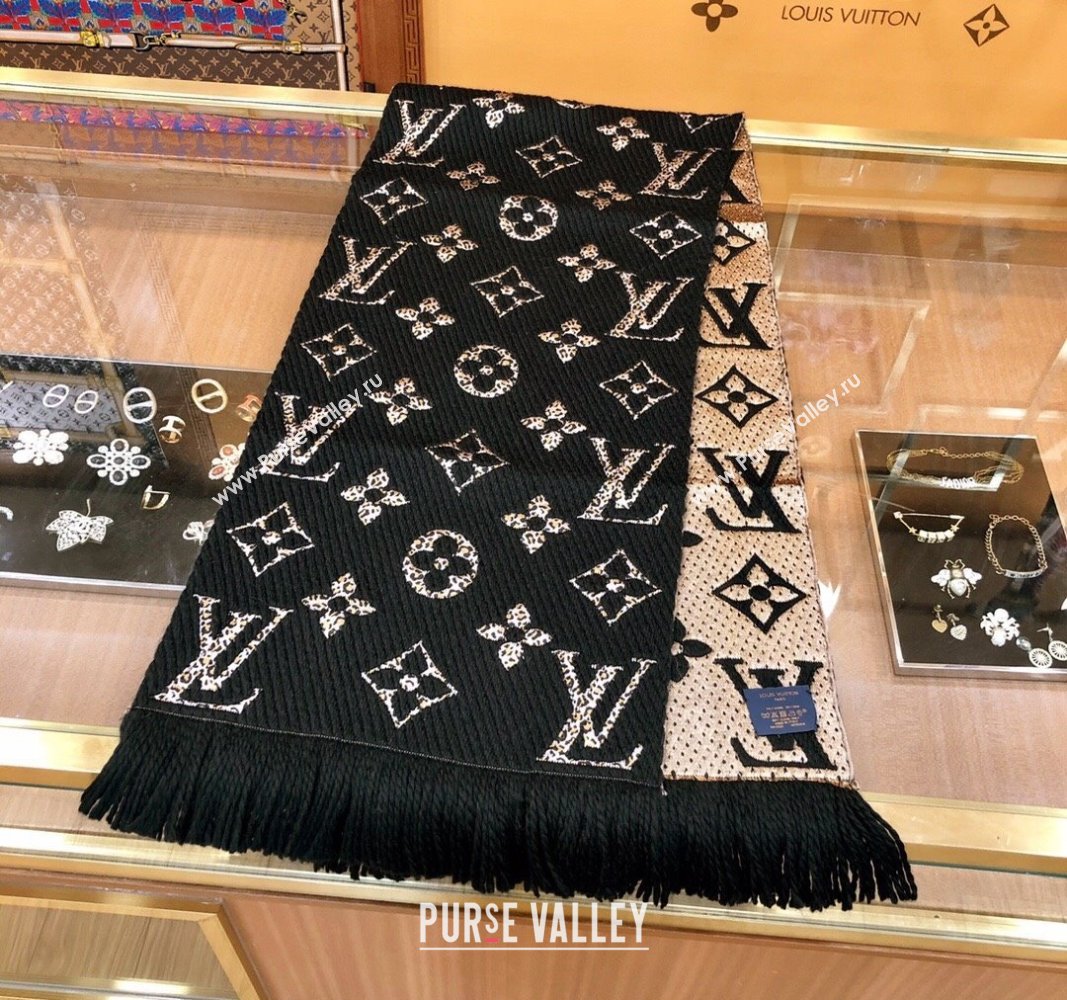 Louis Vuitton Monogram Giant Jungle Logomania Wool Long Scarf with Fringe 39.5x176cm Black 2024 (wtz-240110006)