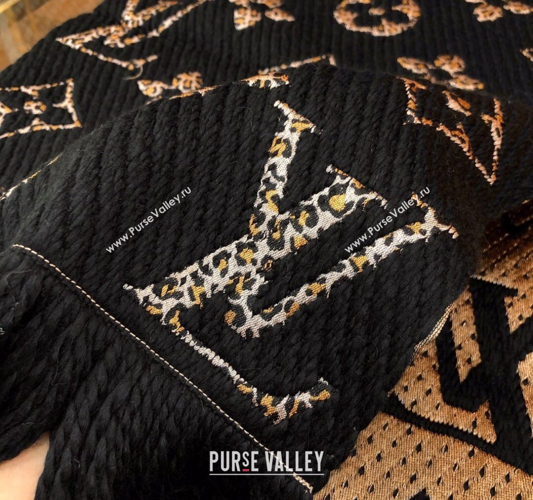 Louis Vuitton Monogram Giant Jungle Logomania Wool Long Scarf with Fringe 39.5x176cm Black 2024 (wtz-240110006)