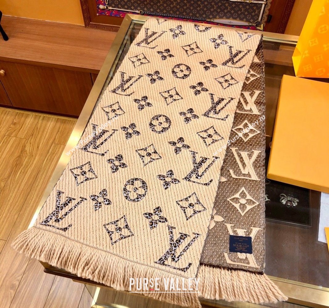 Louis Vuitton Monogram Giant Jungle Logomania Wool Long Scarf with Fringe 39.5x176cm Beige 2024 (wtz-240110007)