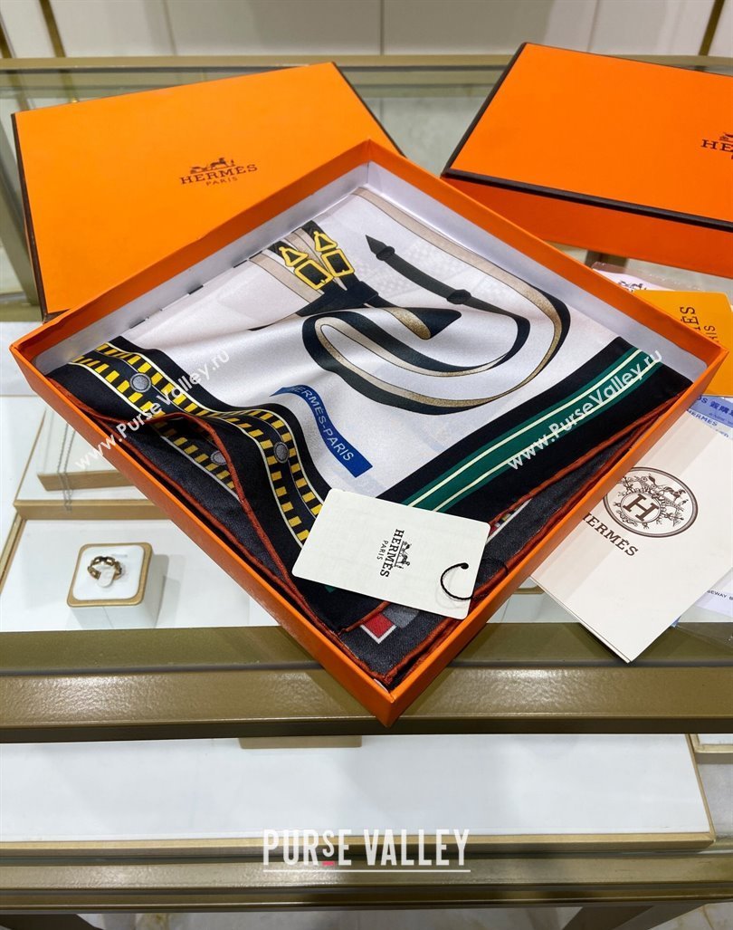 Hermes Lettres Equestre Sqaure Scarf 90x90cm White 2024 (A-240407003)
