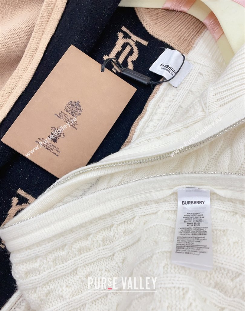 Burberry Childrens TB Star Cape White/Camel 2024 0408 (A-240408058)