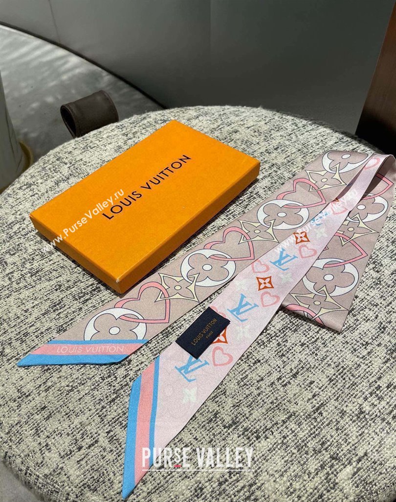 Louis Vuitton Love Silk Bandeau Scarf Pink 2024 040701 (A-240407051)