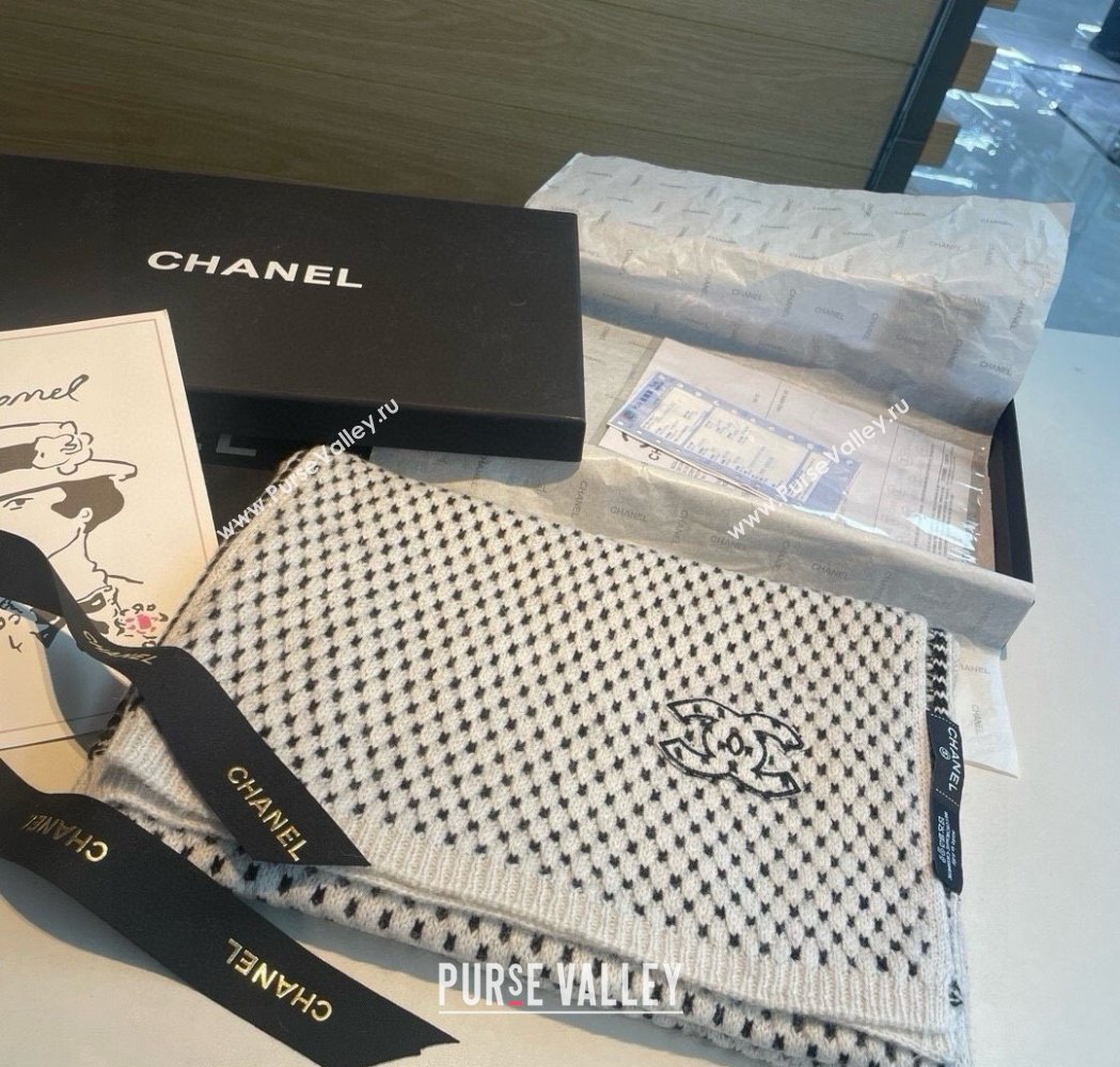 Chanel Cashmere Houndstooth Knit Long Scarf 35x180cm White 2025 0115 (XMN-250115033)