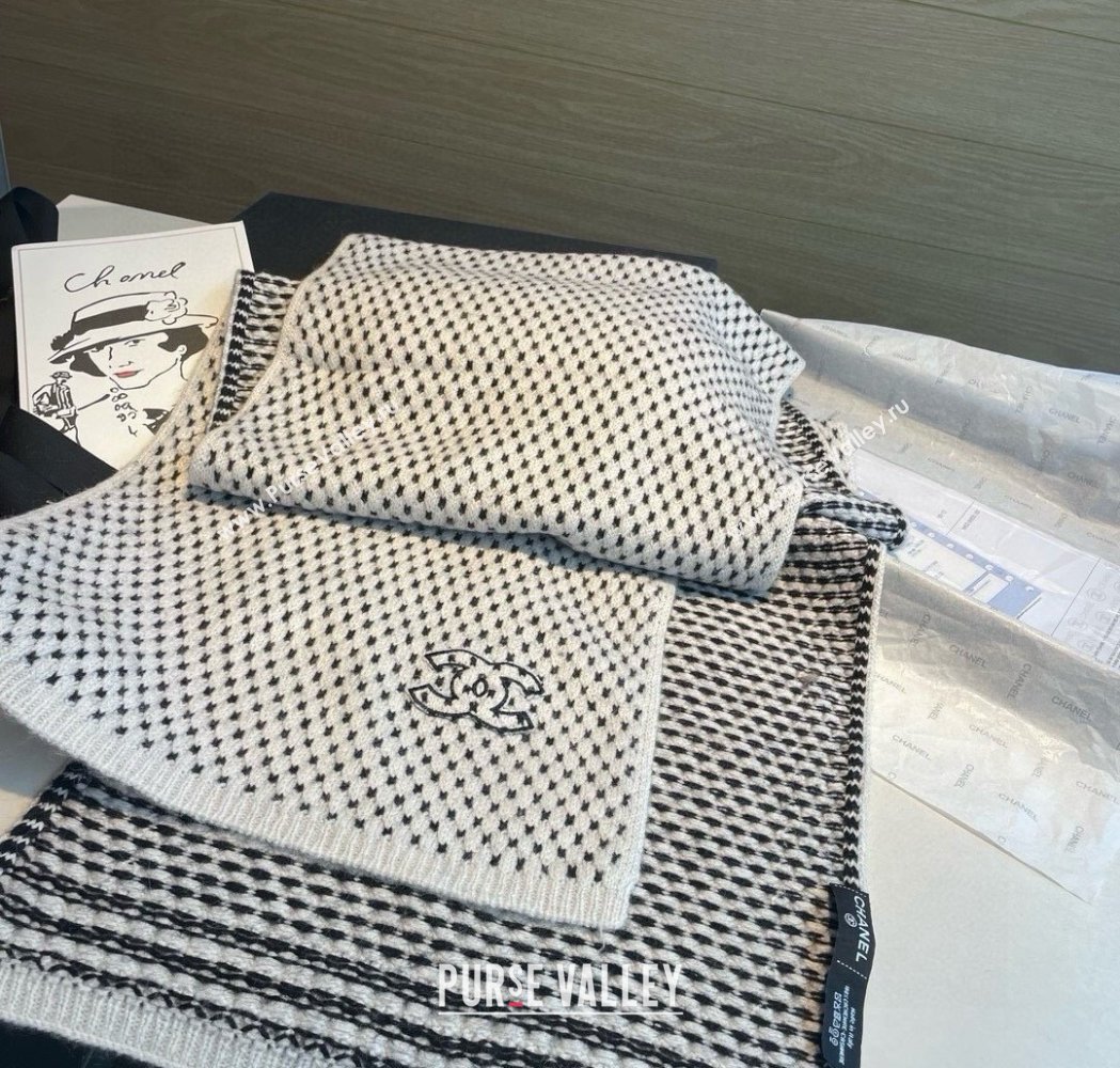 Chanel Cashmere Houndstooth Knit Long Scarf 35x180cm White 2025 0115 (XMN-250115033)