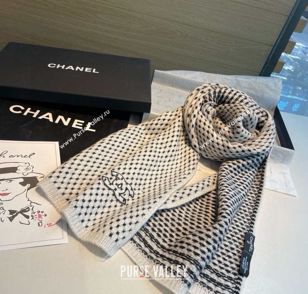 Chanel Cashmere Houndstooth Knit Long Scarf 35x180cm White 2025 0115 (XMN-250115033)