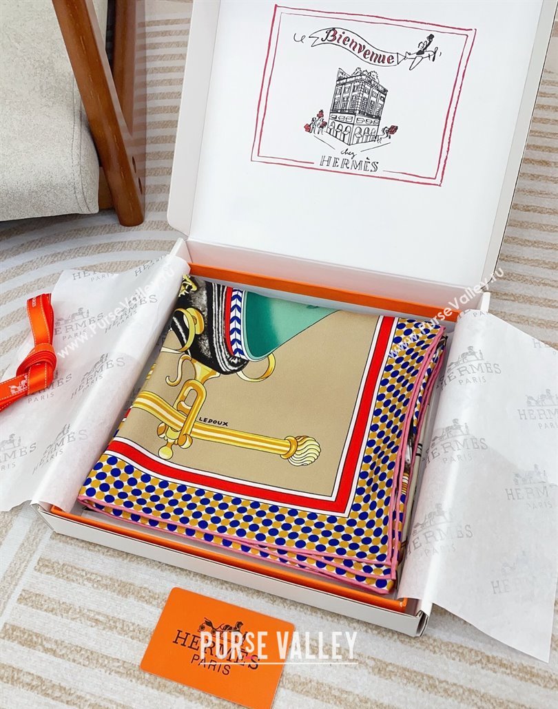 Hermes Carrick a Pompe Silk Square Scarf 90x90cm Beige 2025 (SHI-250319092)