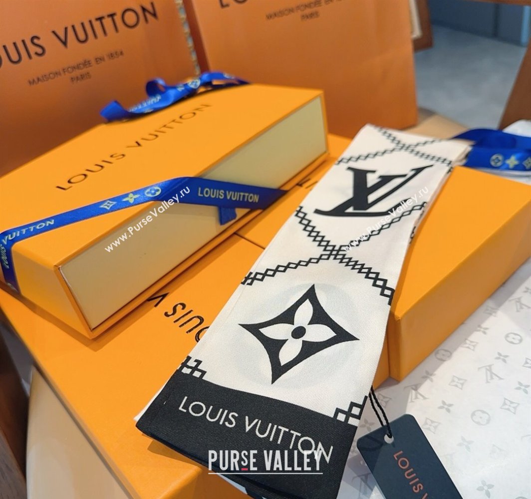 Louis Vuitton Quilted Monogram Silk Bandeau Scarf 6x120cm White 2025 (SHI-250319062)