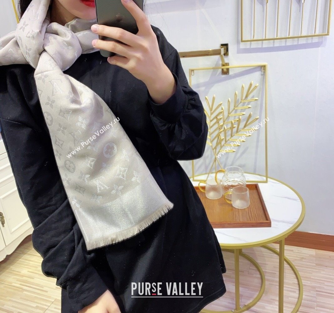 Louis Vuitton Classic Silk Wool Shawl Scarf 140cm with Silver-Tone Lurex Light Beige 2025 (SHI-250514038)