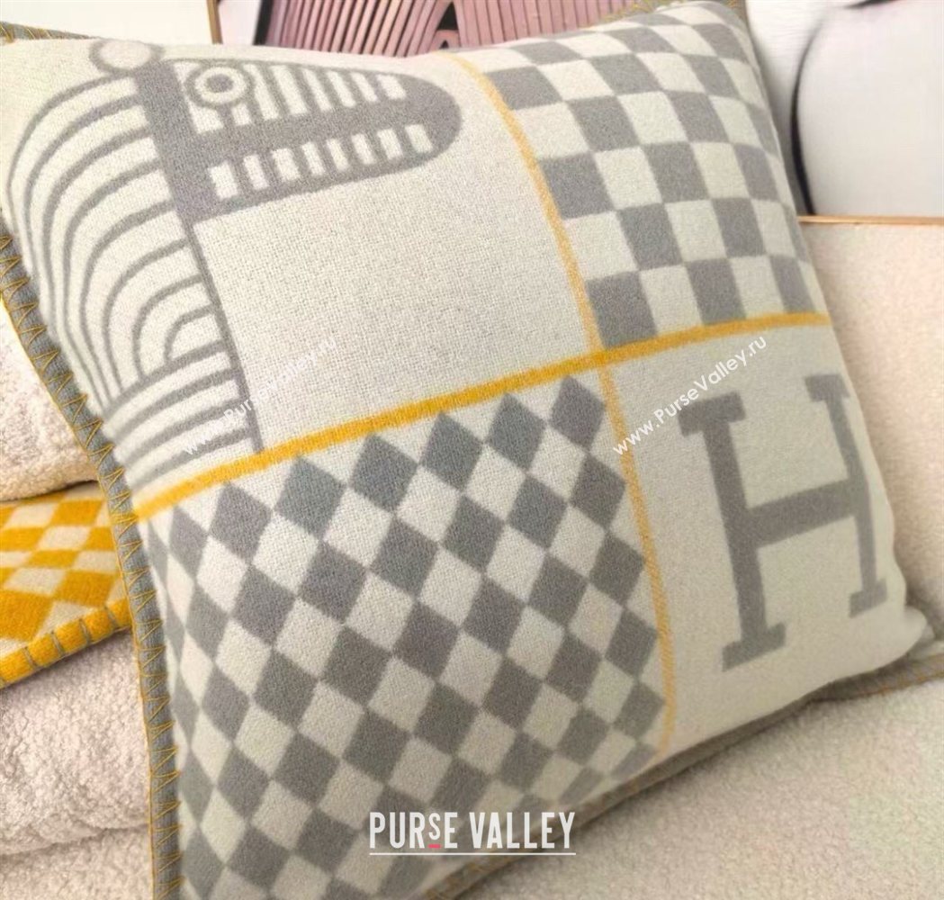 Hermes Avalon Animaux Nattes Wool Cashmere Pillow 45x45cm Grey 2025 HS091032 (SHI-250910094)