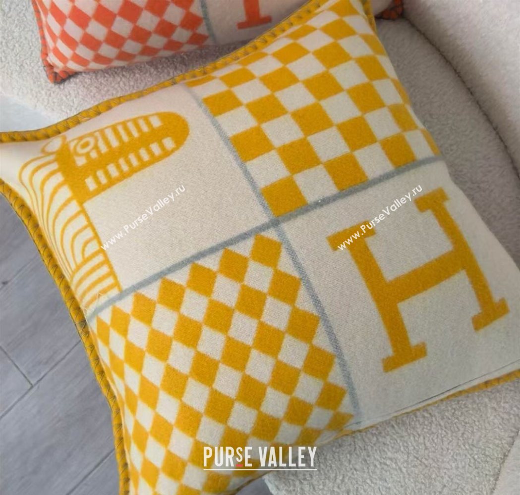 Hermes Avalon Animaux Nattes Wool Cashmere Pillow 45x45cm Yellow 2025 HS091032 (SHI-250910096)