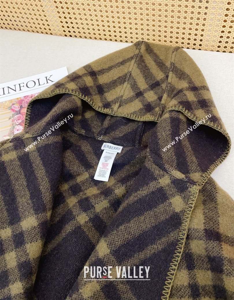 Burberry Wool Reversible Cape Khaki 2025 BR091027 (SHI-250910078)