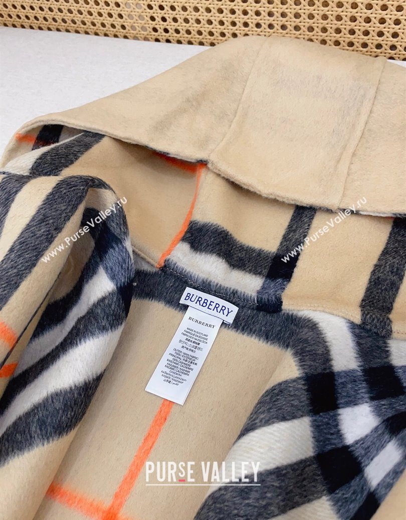 Burberry Cashmere Reversible Hoodlie Cape with Fringes Sand 2025 BR091030 (SHI-250910089)