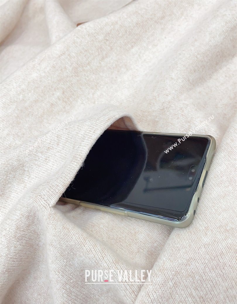 Loro Piana Cashmere Cape White 2025 LP091031 (SHI-250910093)