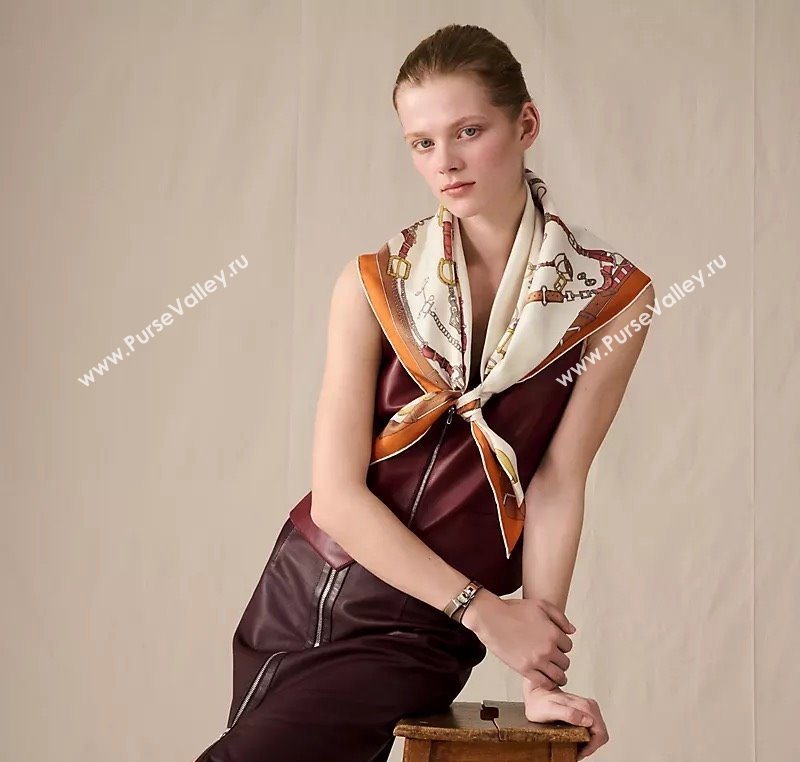 Hermes Silk Square Scarf 90x90cm Orange 2025 H111149 (XMN-251111150)