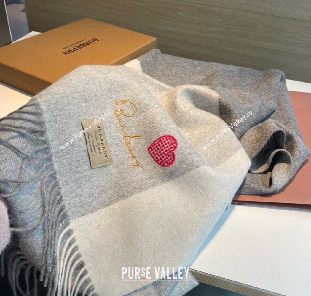 Burberry Heart Cashmere Long Scarf 70x200cm Grey 2025 BR111102 (XMN-251111132)