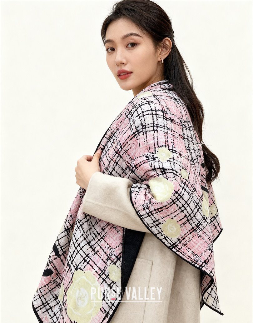 Chanel Cashmere Silk Square Scarf 135x135cm Pink 2025 CH111159 (XMN-251111162)