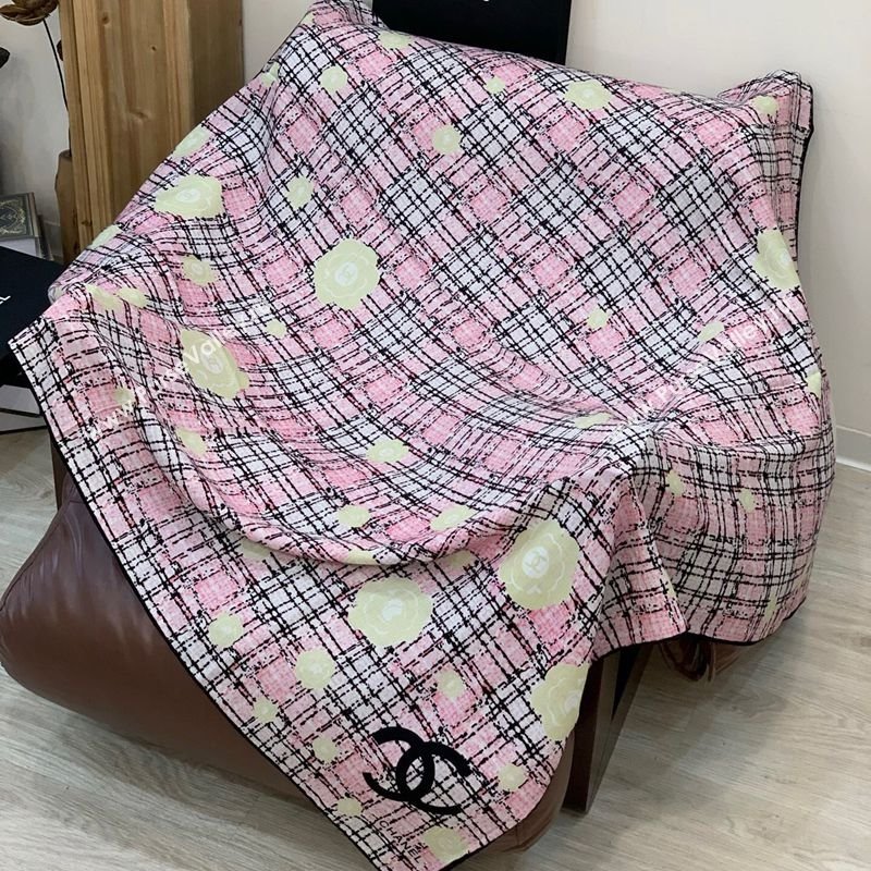 Chanel Cashmere Silk Square Scarf 135x135cm Pink 2025 CH111159 (XMN-251111162)