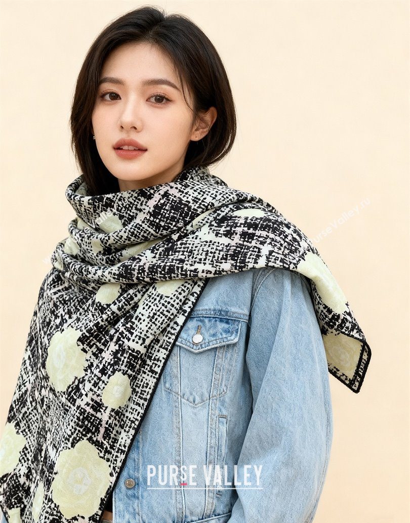 Chanel Cashmere Silk Square Scarf 135x135cm Black 2025 CH111159 (XMN-251111163)