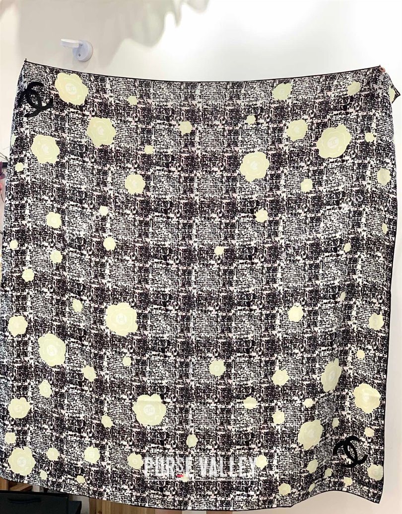 Chanel Cashmere Silk Square Scarf 135x135cm Black 2025 CH111159 (XMN-251111163)