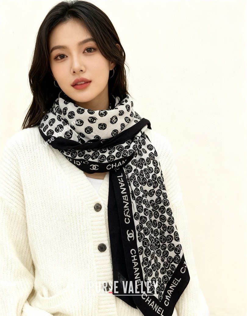 Chanel Wool Silk Square Scarf 135x135cm White 2025 CH111160 (XMN-251111164)