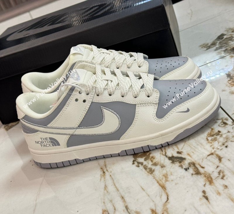 Nike SB Dunk Low Retro x Louis Vuitton LV Sneakers in Calf Leather White/Grey 2024 FC1688-165 (8-240105038)