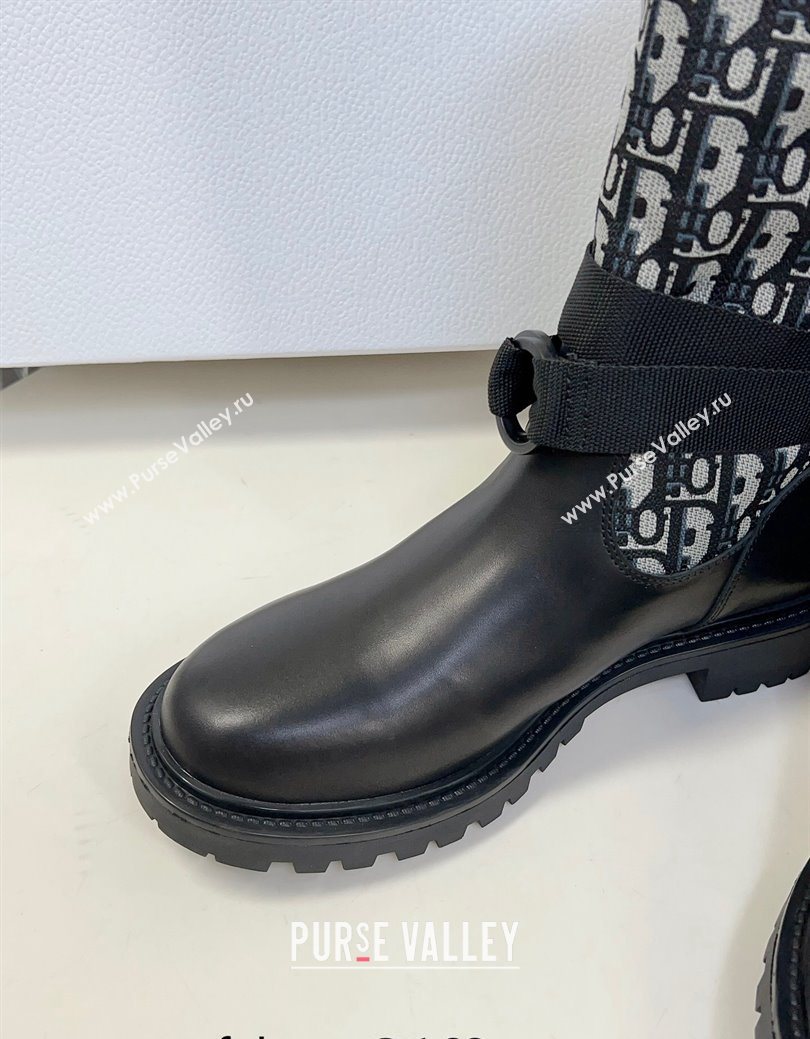 Dior D-Major Medium Boots in Oblique Fabric and Calfskin 2025 D09021 (MD-251029021)