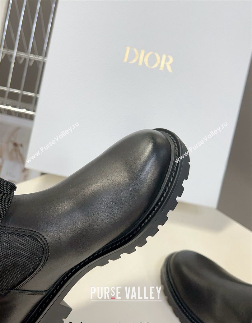 Dior D-Major Medium Boots in Fabric and Calfskin Black/White 2025 D09021 (MD-251029020)
