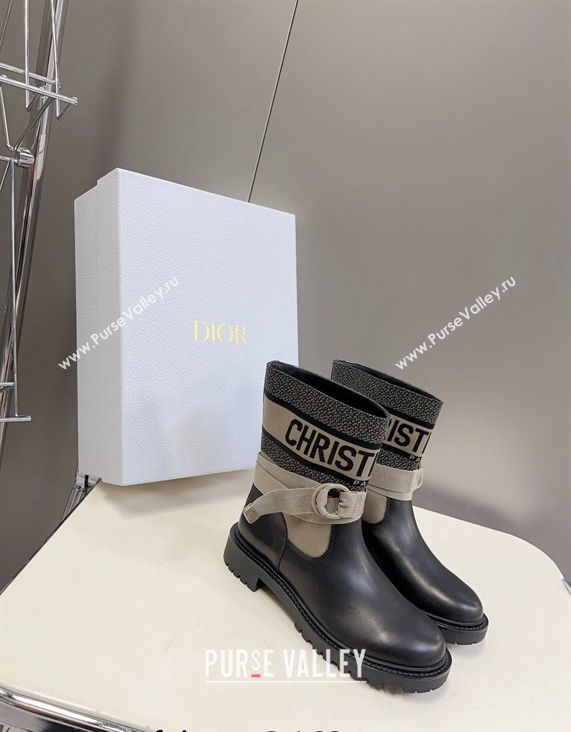 Dior D-Major Ankle Boots in Fabric and Calfskin Light Beige 2025 D09021 (MD-251029015)