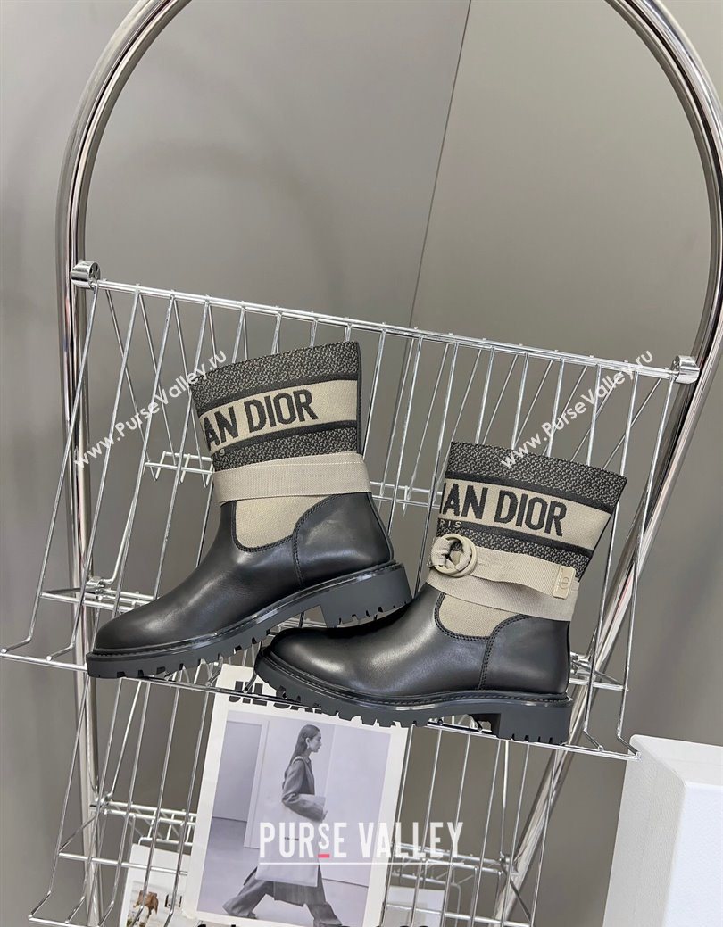 Dior D-Major Ankle Boots in Fabric and Calfskin Light Beige 2025 D09021 (MD-251029015)