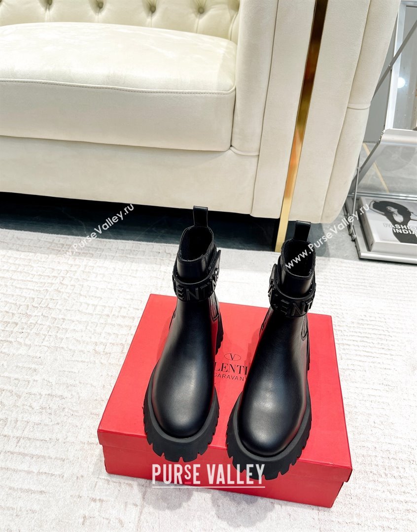 Valentino Calfskin Ankle Boots with Logo Strap Black 2023 VLTN09112 (XL-230910116)