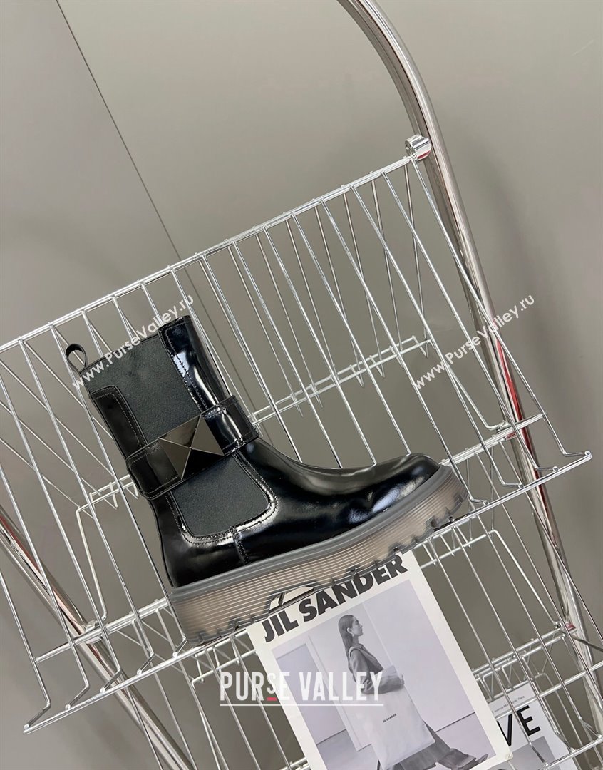 Valentino One Stud Beatle Ankle Boots in Shiny Calfskin Black 2023 VLTN09113 (MD-230910123)