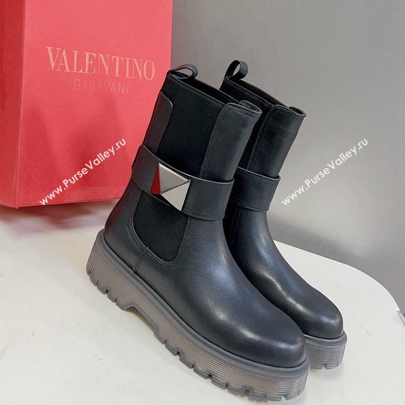 Valentino One Stud Beatle Ankle Boots in Calfskin Leather Black 2023 VLTN09113 (MD-230910124)