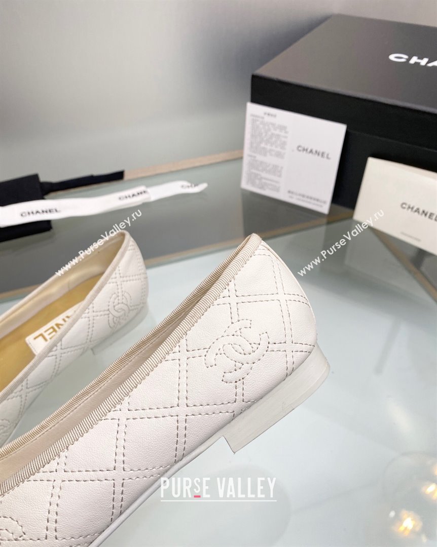 Chanel CC Quilted Calfskin Classic Ballet Flat White 2023 CH10141 (MD-231014072)