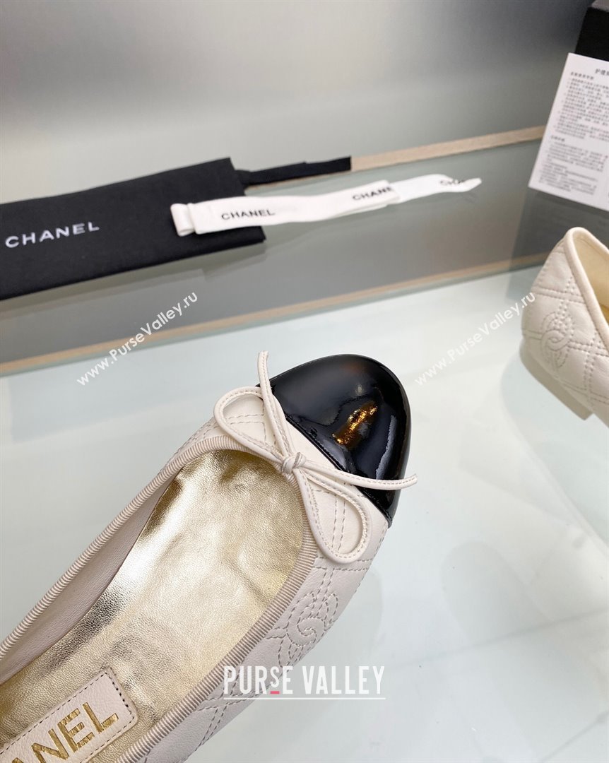 Chanel CC Quilted Calfskin Classic Ballet Flat White 2023 CH10141 (MD-231014072)