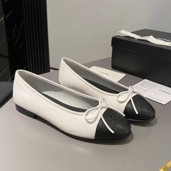 Chanel Leather Classic Ballet Flat White Black 2023 2 CH10141 (MD-231016005)