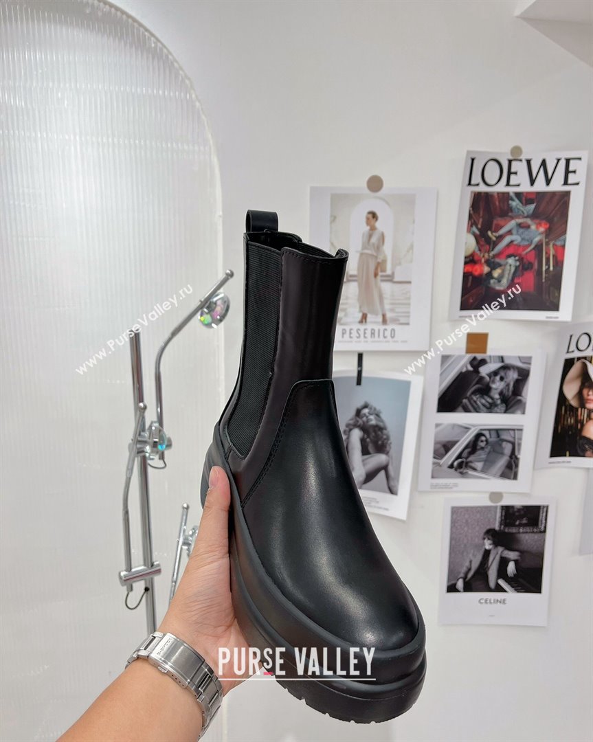 Valentino One Stud Calfskin Ankle Boots 6.5cm Black 2023 (MD-231016100)