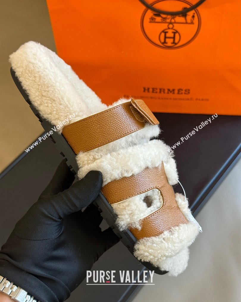 Hermes Chypre Flat Sandals in Palm-Grained Leather Brown 2023 1027 (MD-231027019)