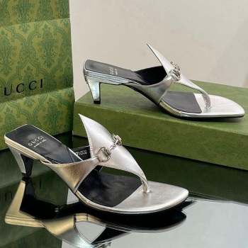 Gucci Horsebit Thong Heel Slide Sandals 5.5cm in Patent Leather 764197 Silver 2023 (SS-231026116)