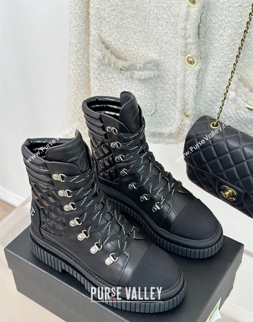 Chanel Quilted and Patent Calfskin Lace-up Ankle Boots Black 2023 CH11062 (MD-231106057)