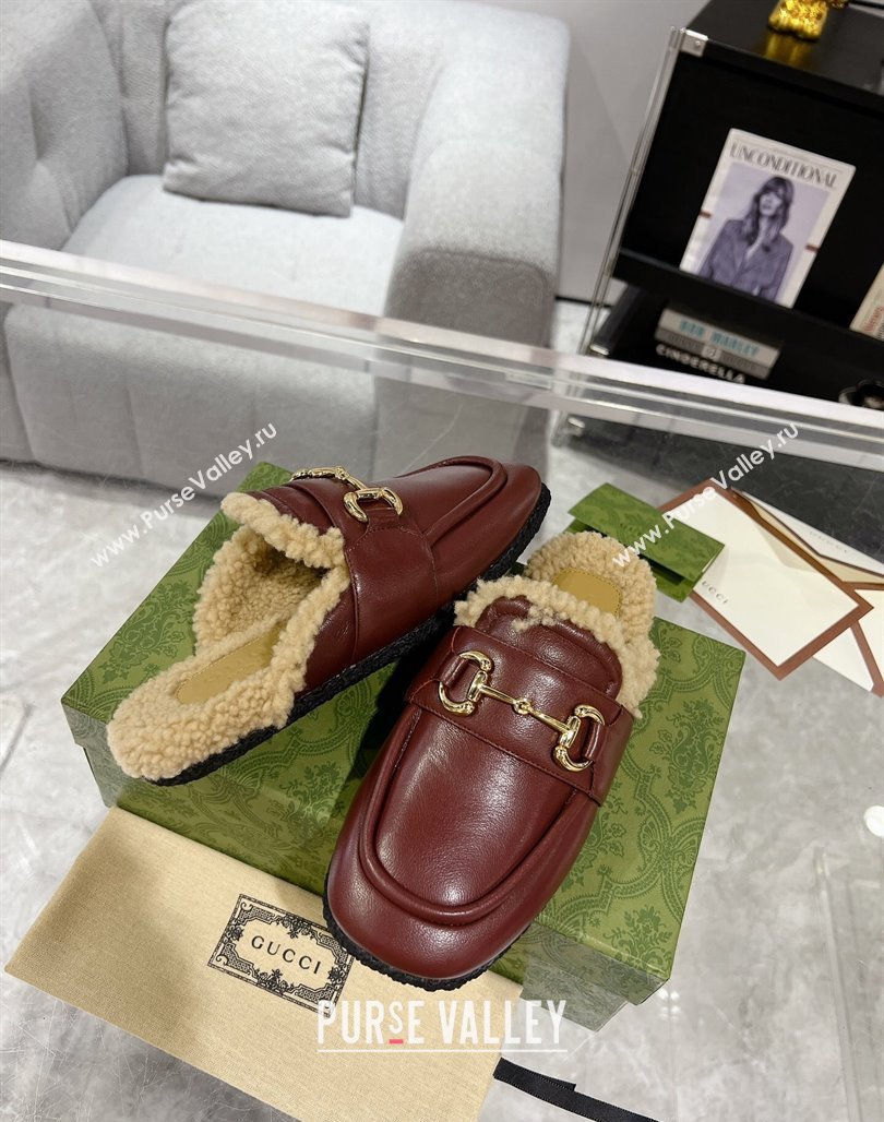 Gucci Flat Mules with Horsebit in Leather and Shearling Burgundy 2023 (MD-231117031)