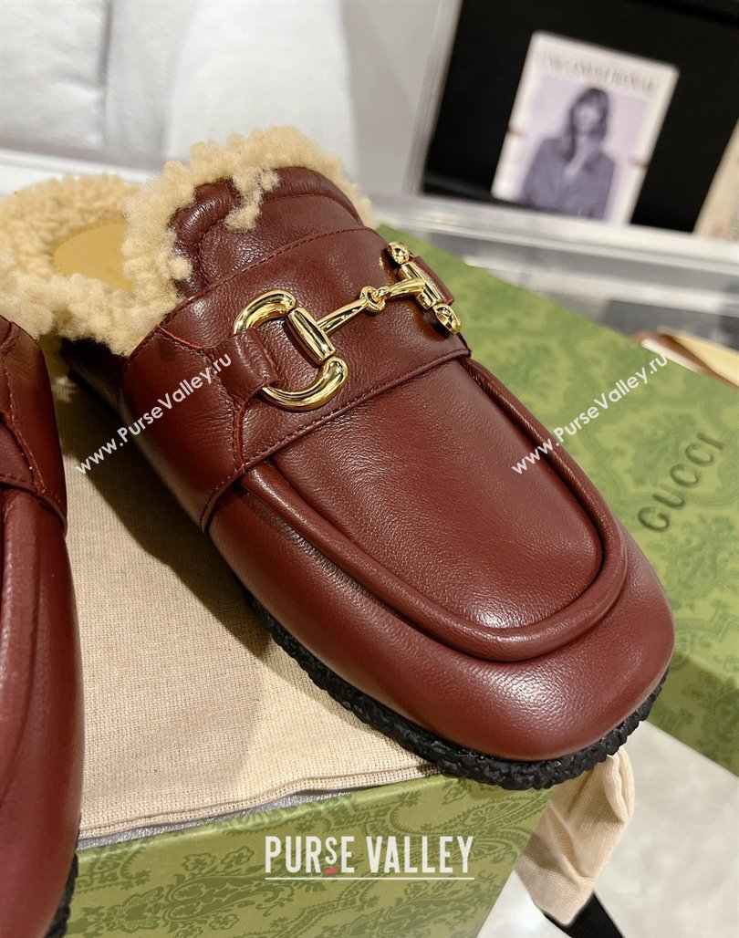 Gucci Flat Mules with Horsebit in Leather and Shearling Burgundy 2023 (MD-231117031)