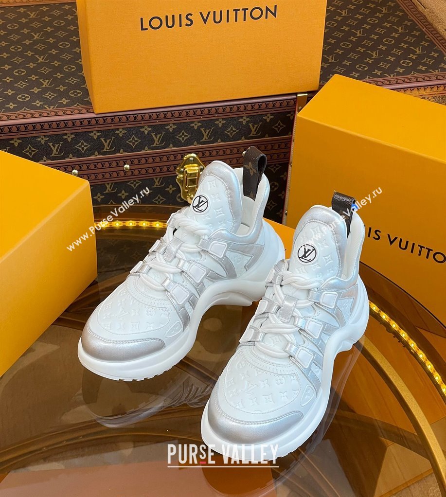 Louis Vuitton LV Archlight Sneakers in Monogram Calf Leather Silver 2023 1121 (MD-231121017)