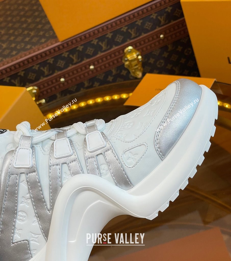 Louis Vuitton LV Archlight Sneakers in Monogram Calf Leather Silver 2023 1121 (MD-231121017)