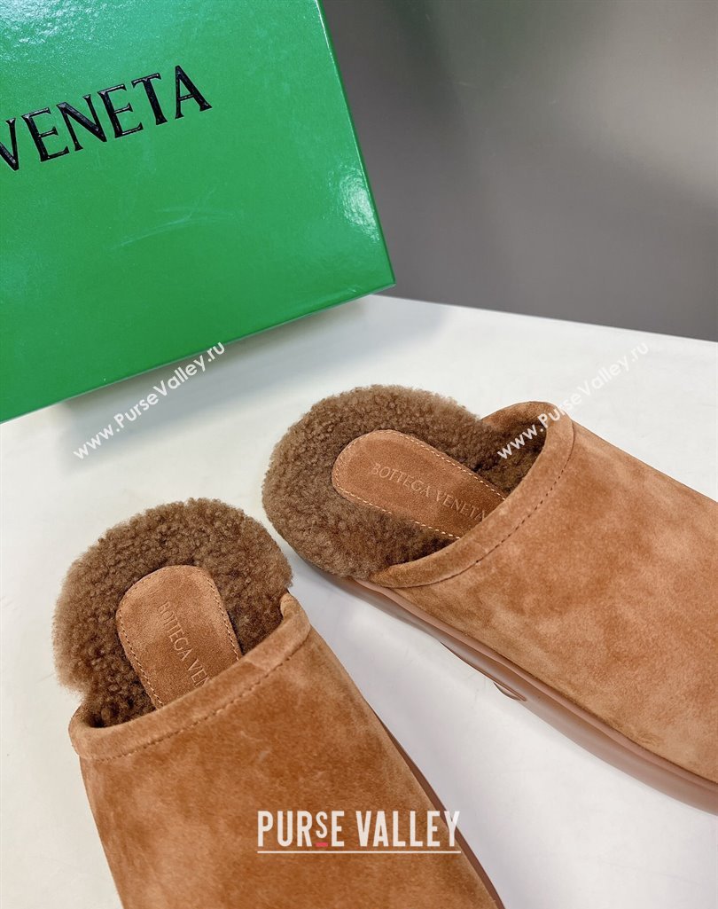 Bottega Veneta Snap Slippers in Suede and Shearling Brown 2023 (MD-231121094)