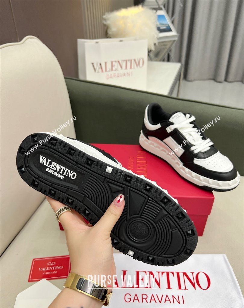 Valentino Freedots Low Top Calfskin Sneakers White/Black 2023 (MD-231121105)