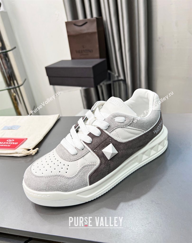 Valentino ONE STUD Sneakers in Split Leather and Suede White/Grey 2023 (MD-231121110)