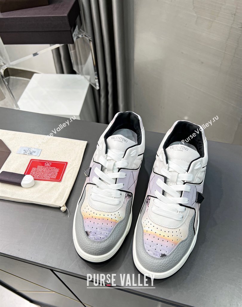 Valentino ONE STUD Sneakers in Printed Calfskin Purple/Grey 2023 1121 (MD-231121112)