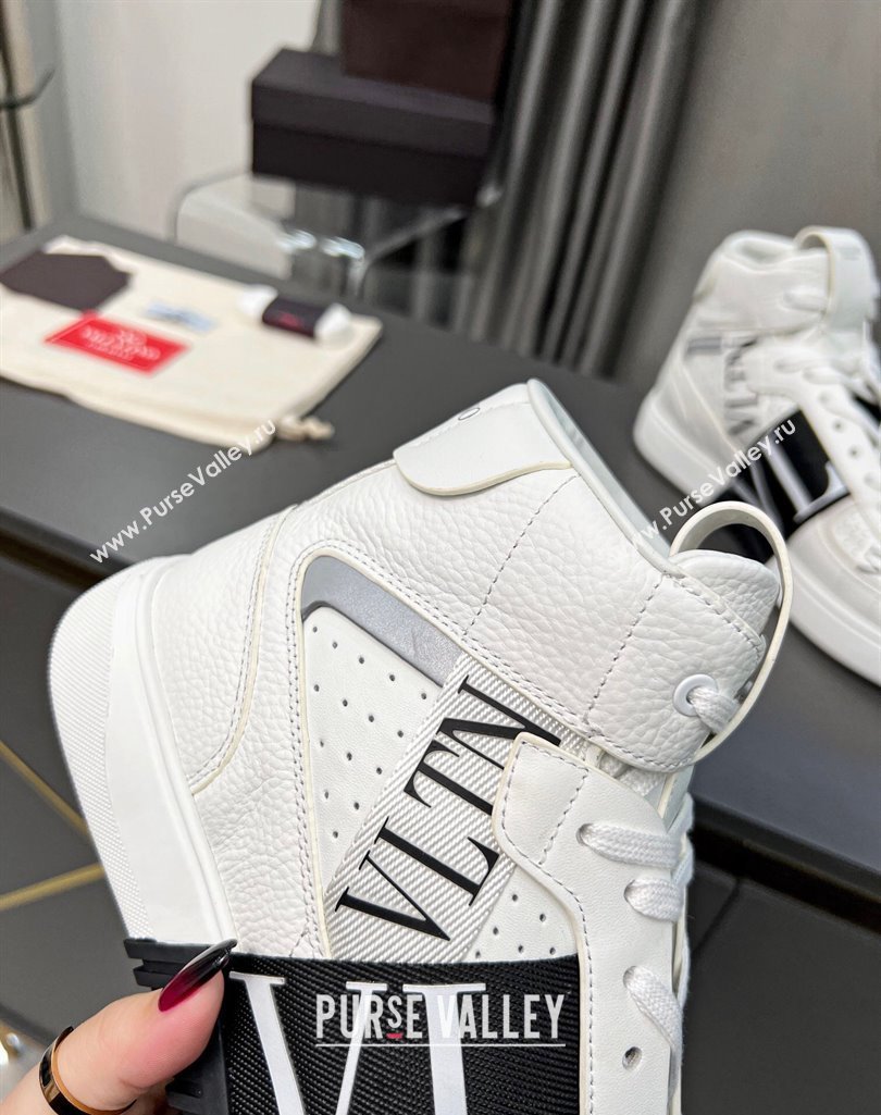 Valentino VL7N High Banded Calfskin and Mesh Sneakers White1/Black 2023 1121 (MD-231121134)